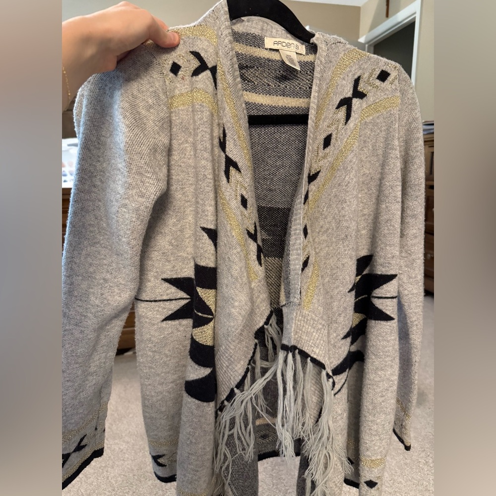 Arden B Gray and Black Patterned Women's Cardigan